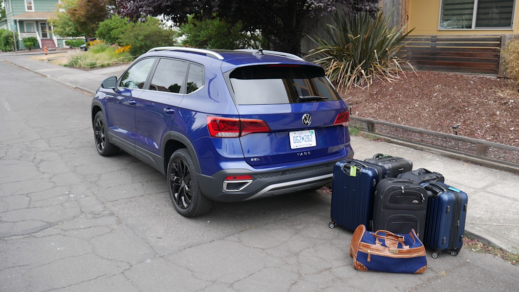 2022 Volkswagen Taos FWD Luggage Test | How much cargo space?
