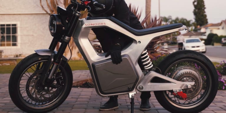 Closer look at the battery behind SONDORS’ low-cost 80 mph electric motorcycle