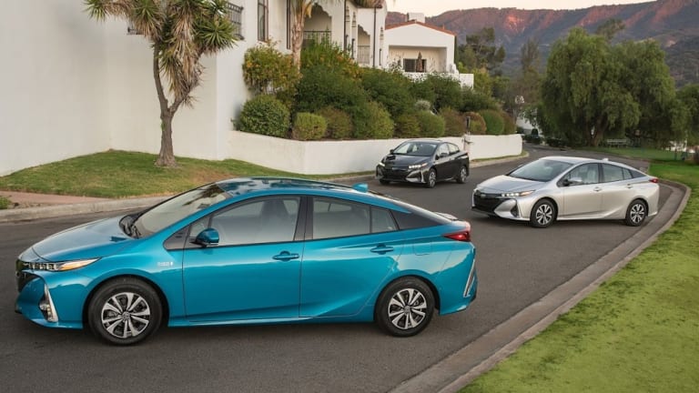 Could the next Prius join Toyota's hydrogen offensive?